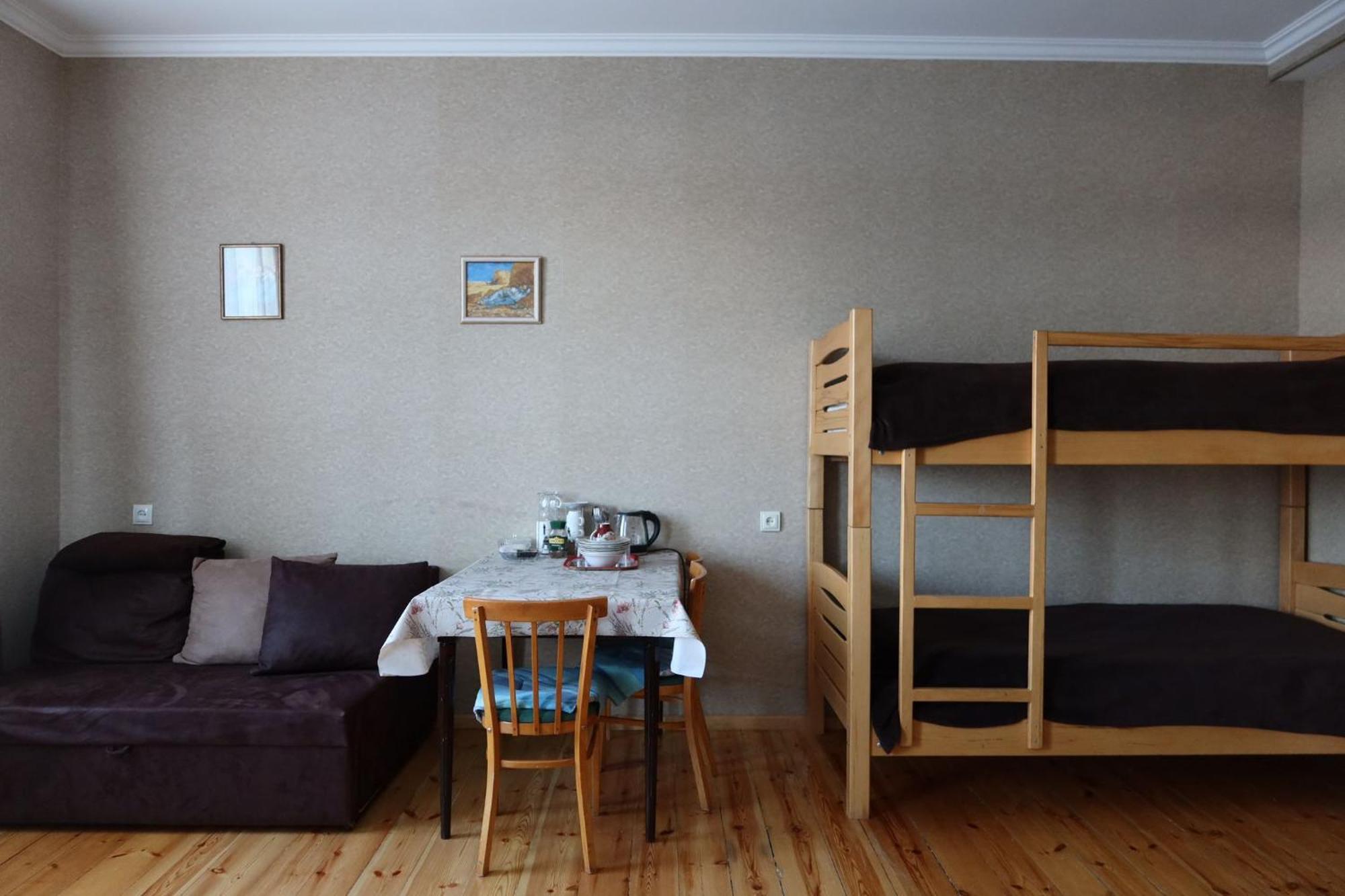 Family Hotel 7 Sisters Stepancminda Exteriér fotografie